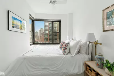 55 E End Avenue #15J, New York City, NY 10028 - Photo 3