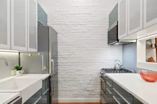 18 W 90th St, New York City, NY 10024 - Photo 3