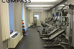 432 W 52nd St, New York City, NY 10019 - Photo 5