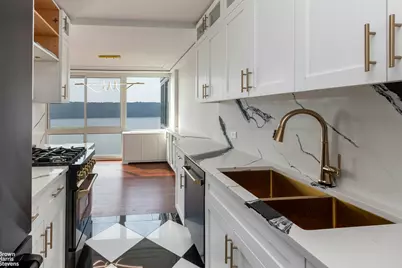 2521 Palisade Avenue #6A, New York City, NY 10463 - Photo 39