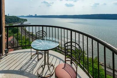 2521 Palisade Avenue #6A, New York City, NY 10463 - Photo 27