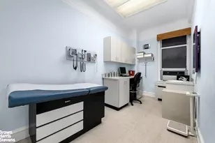 885 Park Ave, New York City, NY 10075 - Photo 5