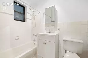 312 W 49th St, New York City, NY 10019 - Photo 11