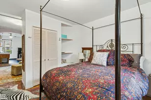 464 W 51st St, New York City, NY 10019 - Photo 9