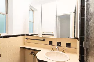 915 E 17th St, New York City, NY 11230 - Photo 11