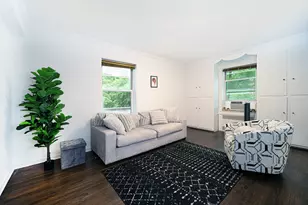 915 E 17th St, New York City, NY 11230 - Photo 7