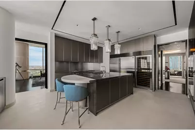 157 W 57th Street #64, New York City, NY 10019 - Photo 3