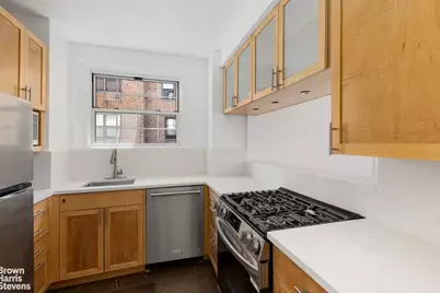 324 E 41st Street #904C, New York City, NY 10017 - Photo 5