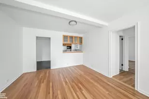 324 E 41st St, New York City, NY 10017 - Photo 17
