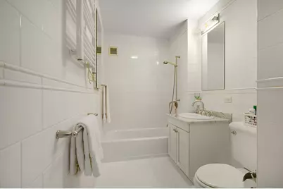 425 5th Avenue #21A, New York City, NY 10016 - Photo 9