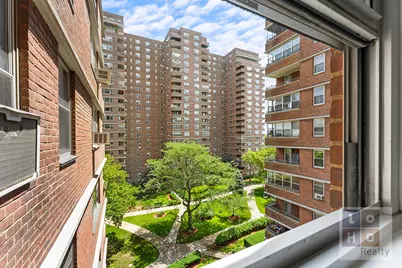 575 Grand Street #E605, New York City, NY 10002 - Photo 19