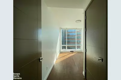 27-17 42nd Road #14G, New York City, NY 11101 - Photo 3