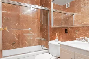 104 W 70th St, New York City, NY 10023 - Photo 5