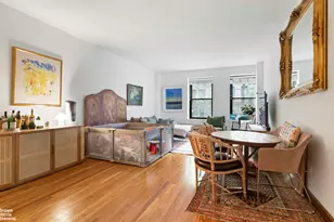 104 W 70th St, New York City, NY 10023 - Photo 7