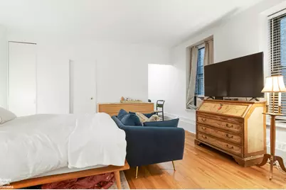 104 W 70th Street #2B, New York City, NY 10023 - Photo 11