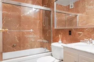 104 W 70th St, New York City, NY 10023 - Photo 9