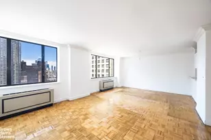 30 W 61st St, New York City, NY 10023 - Photo 3