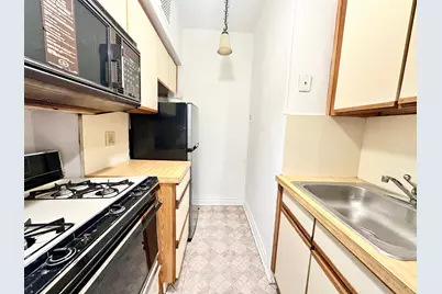 901 Ave H #2A, New York City, NY 11230 - Photo 11