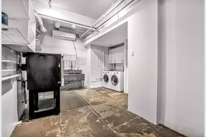 335 W 38th Street #11, New York City, NY 10018 - Photo 9