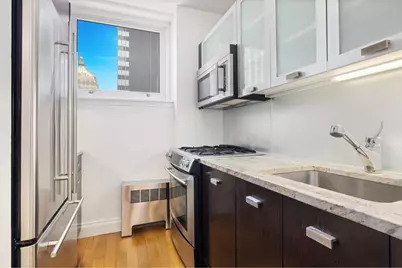 212 E 47th Street #19A, New York, NY 10017 - Photo 3