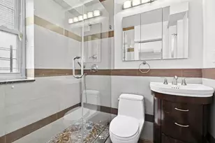 227 E 57th St, New York City, NY 10022 - Photo 7