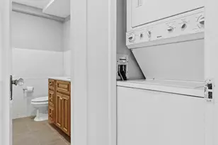 227 E 57th St, New York City, NY 10022 - Photo 11