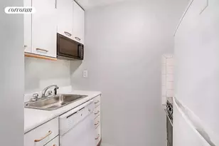 350 W 50th St, New York City, NY 10019 - Photo 3