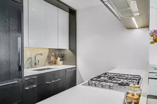 252 South St, New York City, NY 10002 - Photo 5