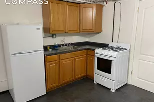 1065 E 39th St, New York City, NY 11210 - Photo 11