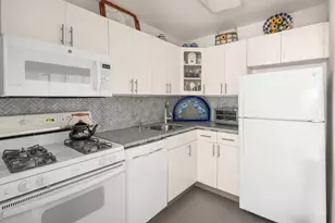 370 E 76th St, New York City, NY 10021 - Photo 5