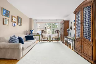 370 E 76th St, New York City, NY 10021 - Photo 15