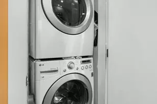 10002 4th Ave, New York City, NY 11209 - Photo 9