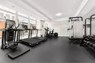 207 E 57th St, New York City, NY 10022 - Photo 15
