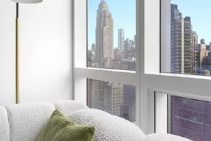 350 W 42nd St, New York City, NY 10036 - Photo 5