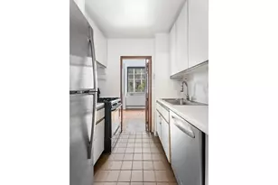 245 E 93rd St, New York City, NY 10128 - Photo 3