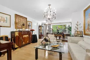 420 E 55th St, New York City, NY 10022 - Photo 1