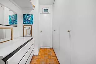 52-40 39th Dr, New York City, NY 11377 - Photo 9