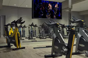 252 South St, New York City, NY 10002 - Photo 15