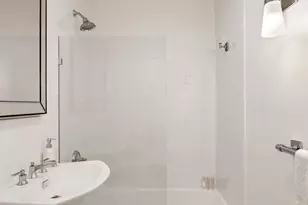 331 W 14th St, New York City, NY 10014 - Photo 9