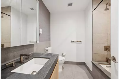 24-16 Queens Plaza S #17E, New York City, NY 11101 - Photo 5