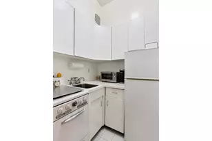 530 E 84th St, New York City, NY 10028 - Photo 3