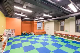 315 E 68th St, New York City, NY 10065 - Photo 15