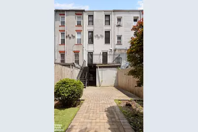 18 Arlington Place, New York City, NY 11216 - Photo 13