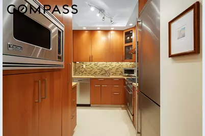300 E 74th Street #18E, New York City, NY 10021 - Photo 3