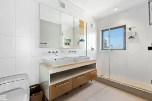 11-02 49th Ave, New York City, NY 11101 - Photo 29