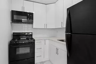 745 E 31st St, New York City, NY 11210 - Photo 3