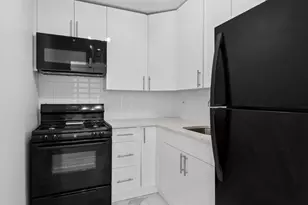 745 E 31st St, New York City, NY 11210 - Photo 3