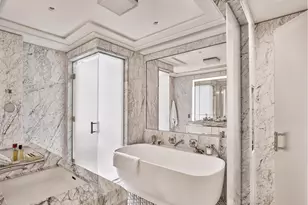 303 Park Ave, New York City, NY 10022 - Photo 7