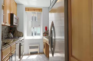 220 E 65th St, New York City, NY 10065 - Photo 7