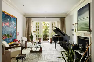 208 E 62nd St, New York City, NY 10065 - Photo 1